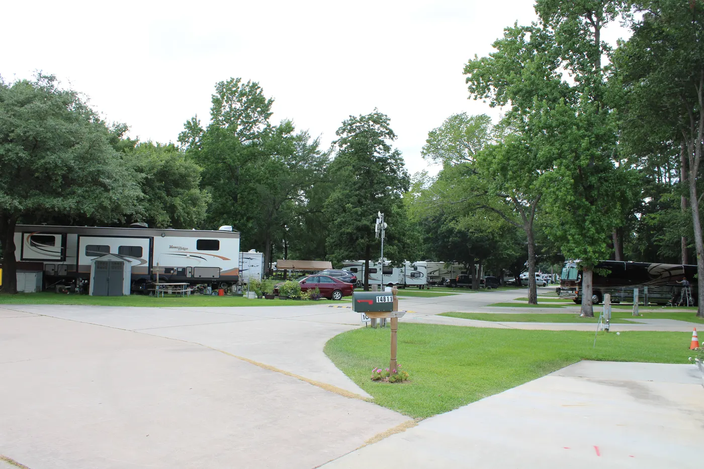 Sunset Shores RV Park on Lake Conroe — photo 1