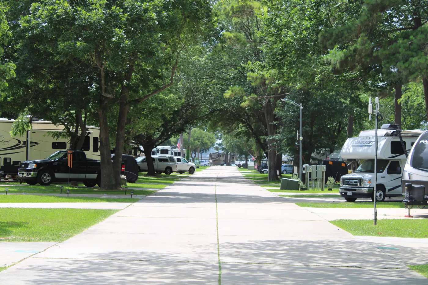 Sunset Shores RV Park on Lake Conroe — photo 3