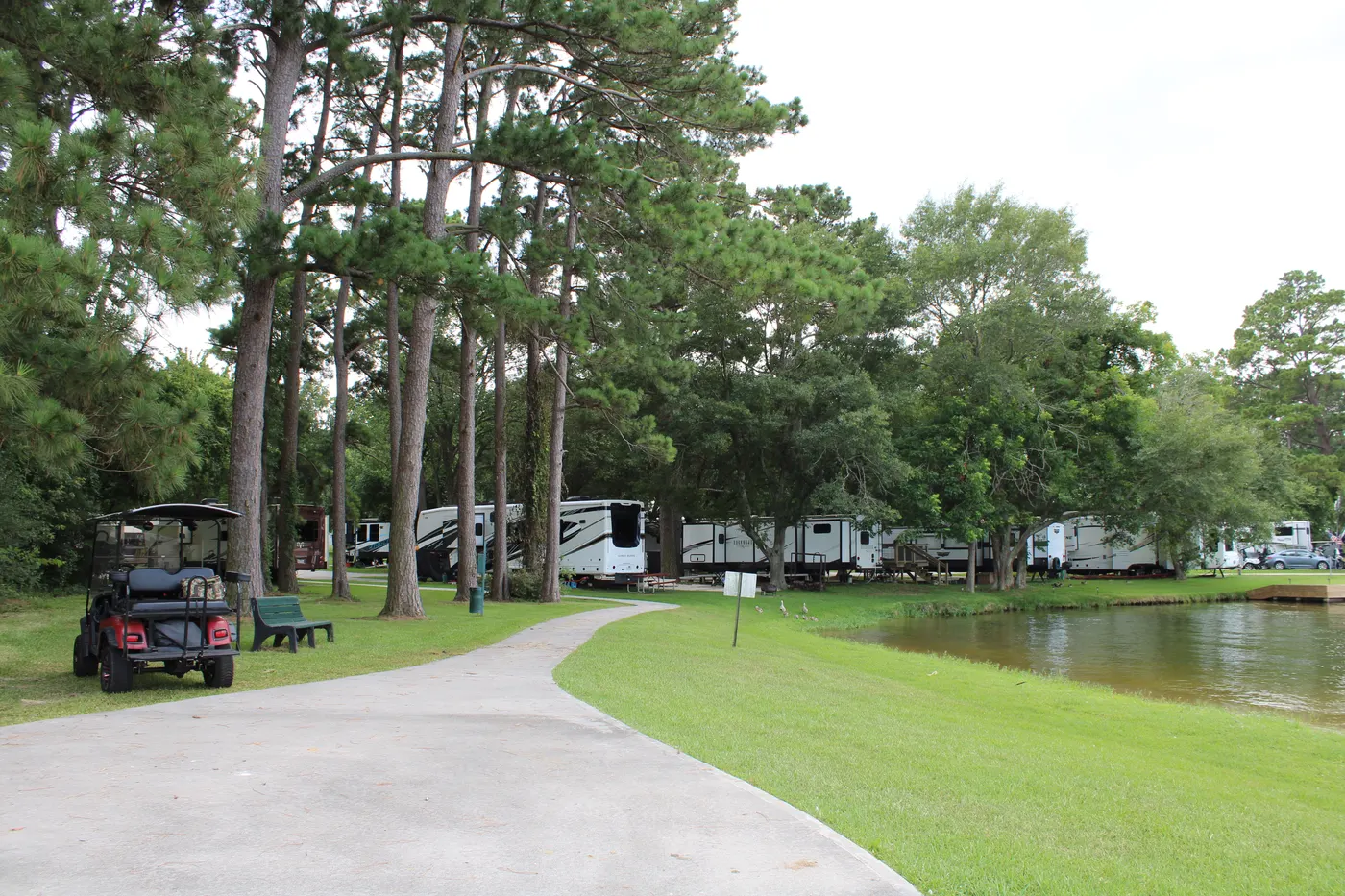 Sunset Shores RV Park on Lake Conroe — photo 13