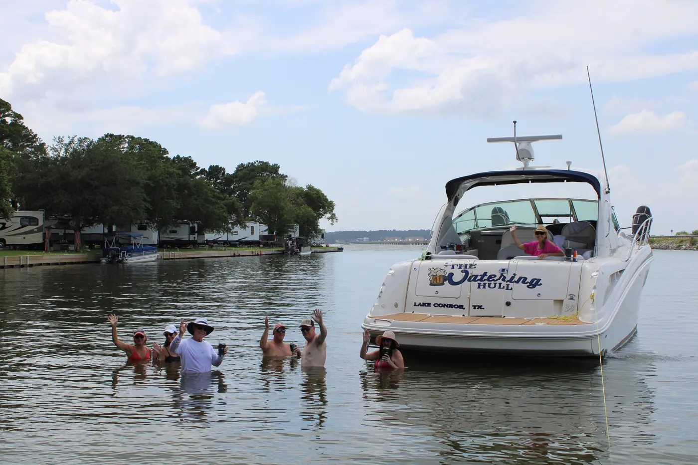 Sunset Shores RV Park on Lake Conroe — photo 17