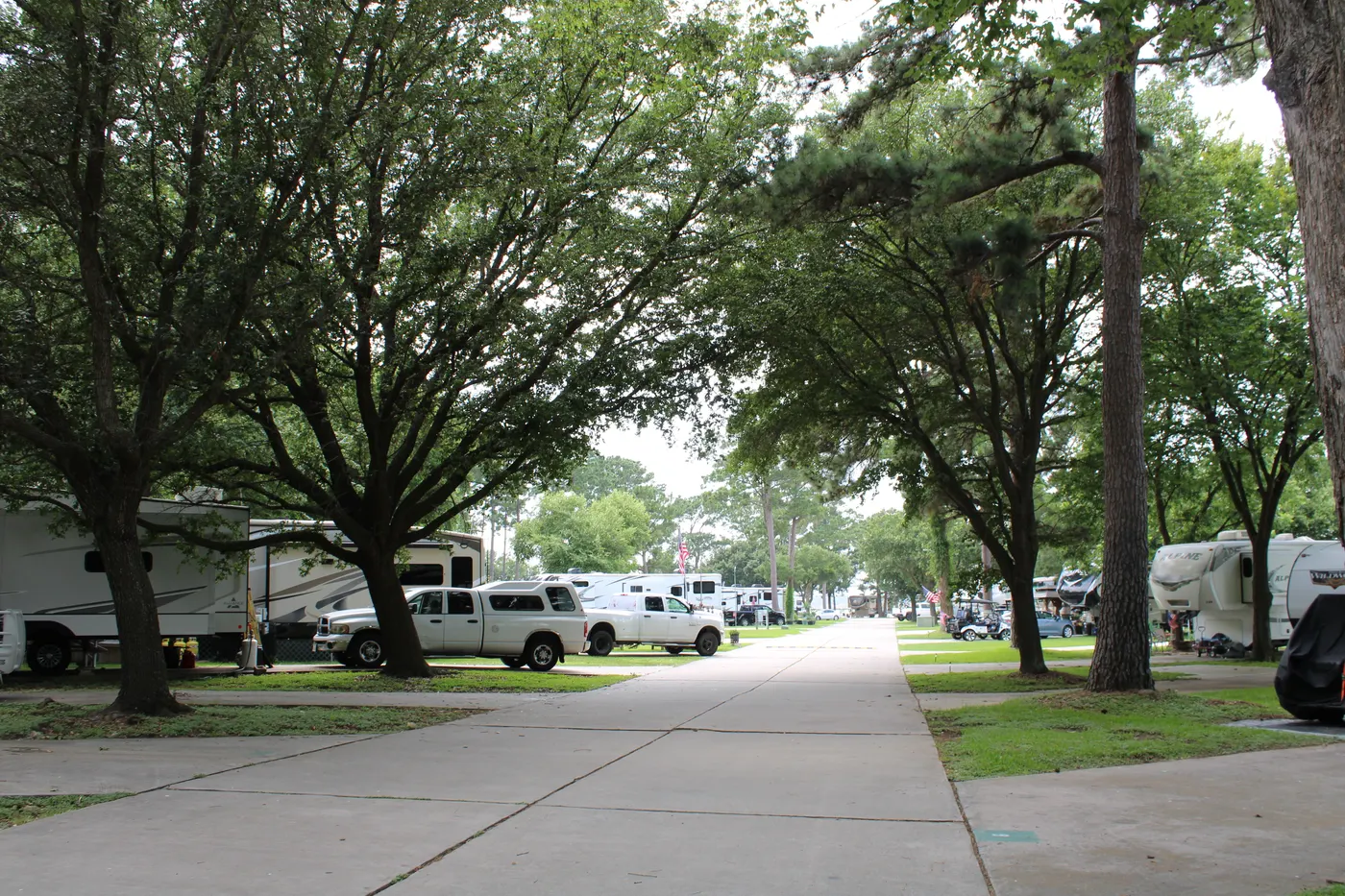 Sunset Shores RV Park on Lake Conroe — photo 19
