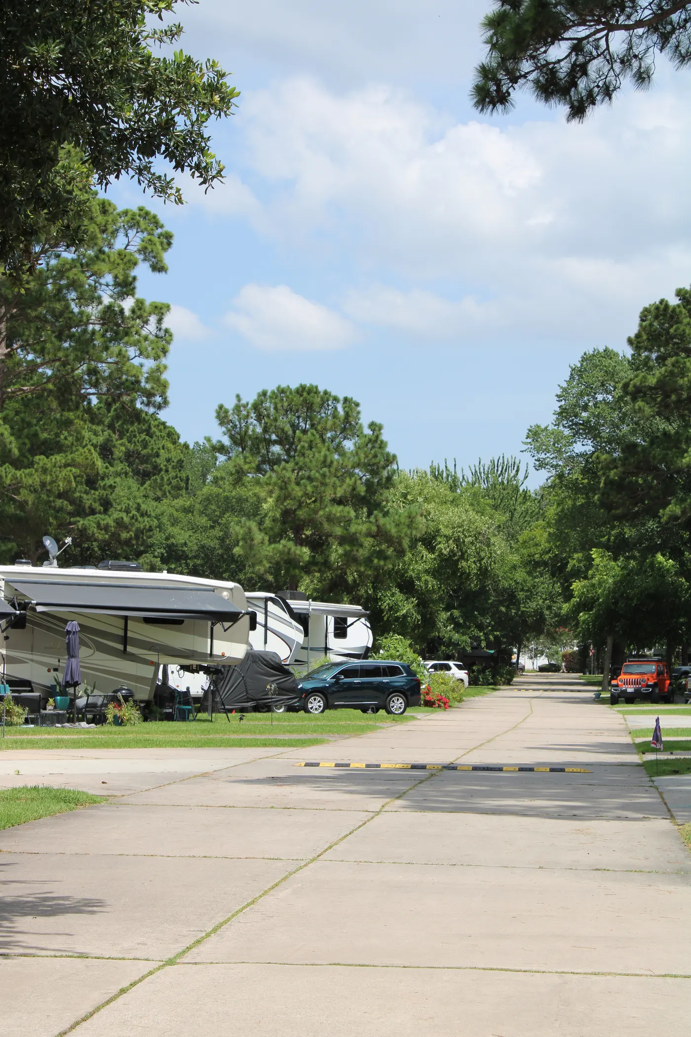 Sunset Shores RV Park on Lake Conroe — photo 26
