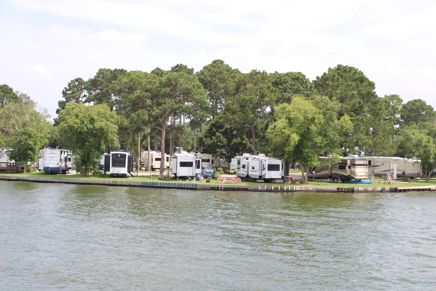 Sunset Shores RV Park on Lake Conroe — photo 39