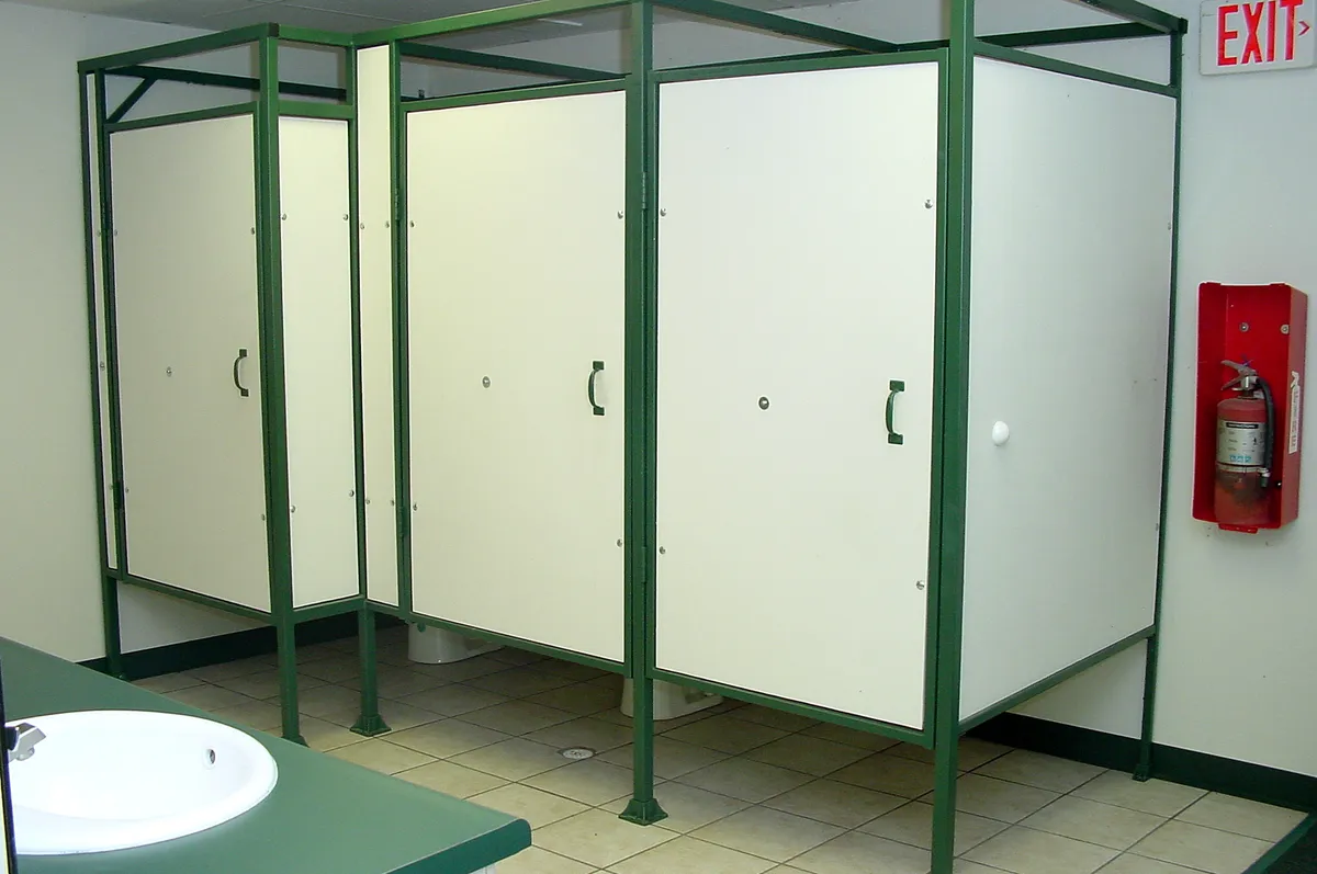 Laundry, Showers & Facilities at Sunset Shores RV Park