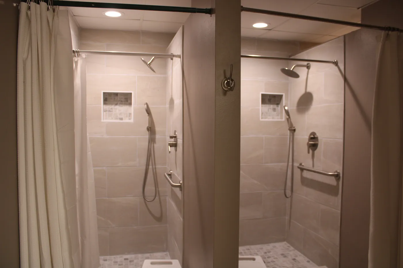 Laundry, Showers & Facilities at Sunset Shores RV Park