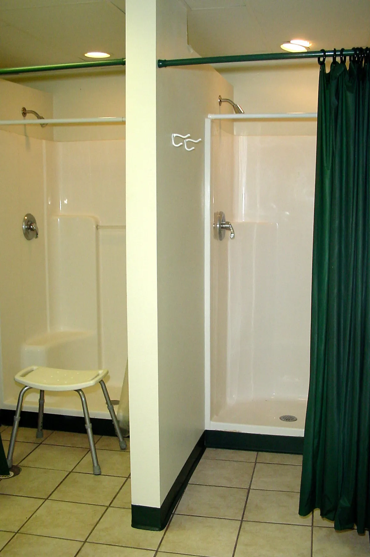 Laundry, Showers & Facilities at Sunset Shores RV Park